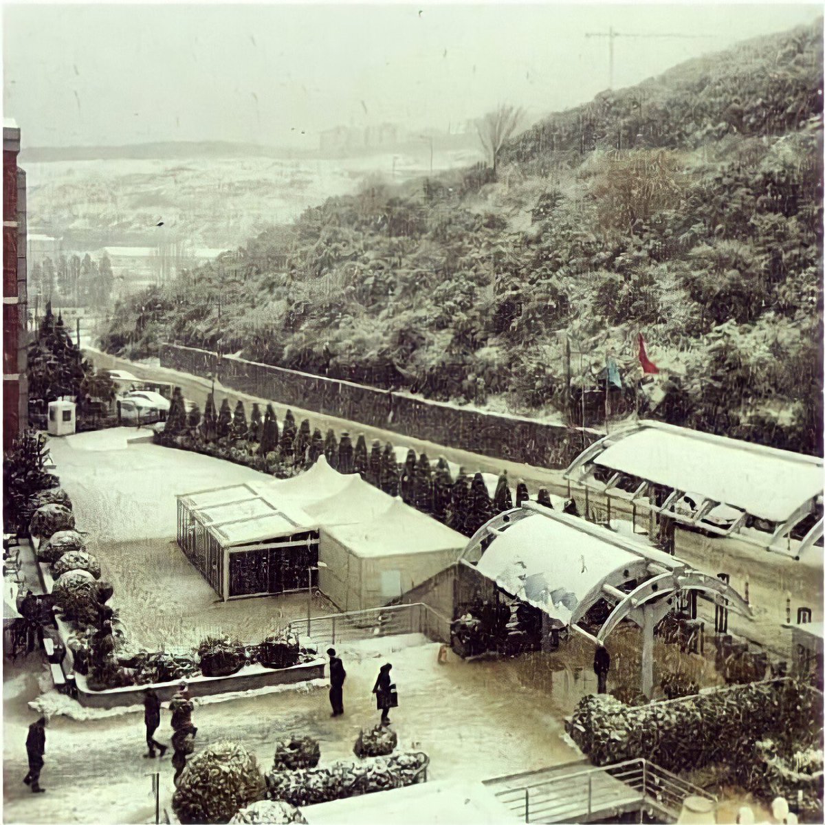Bembeyaz bir Beykent görmeyi kimler özledi? ⛄️❄️ 🔙 2012

#BeykentÜniversitesi #TB