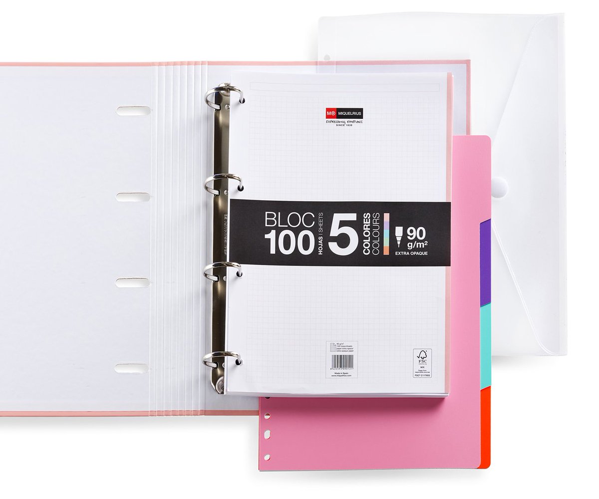 Poco a poco y buena letra📝! 
Los apuntes con colores y esquemas siempre ayudan a asimilar mejor las lecciones😜. 
Elige nuestros carpeblocs para organizarte gracias a sus prácticos componentes: Bloc de 100 hojas, 4 separadores con pestañas y sobre transparente.