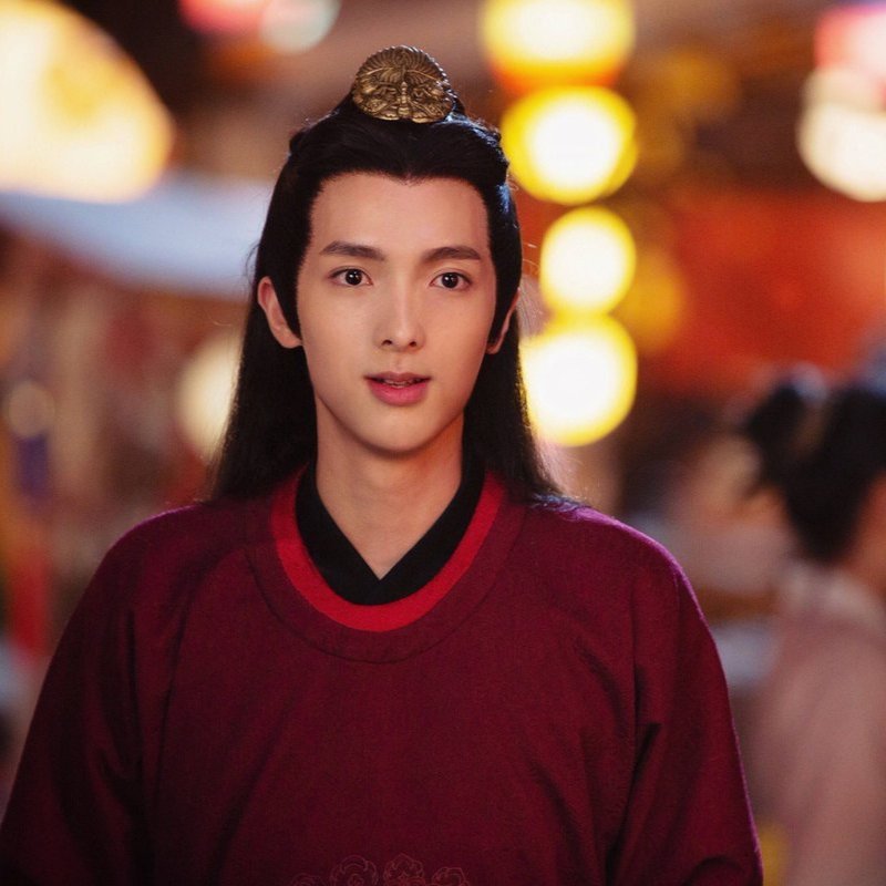 OUYANG ZIZHEN: Kitchen Lemon HandsoapTrustworthy. Just happy to be included in the collection. People will buy this stuff by the armload. Someone once told me it reminds them of their grandmother’s kitchen. We Stan a sentimental king