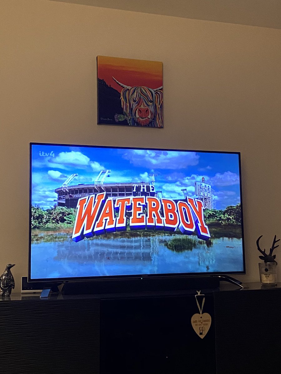 lawriehill14's tweet photo. Hey @Taff2520 you’re on ITV4 right now!!!! #HellNoH2O #Gatorade https://t.co/ud90iRg6re