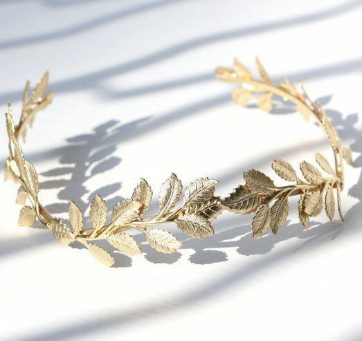 "this crown on this junhee" - a thread