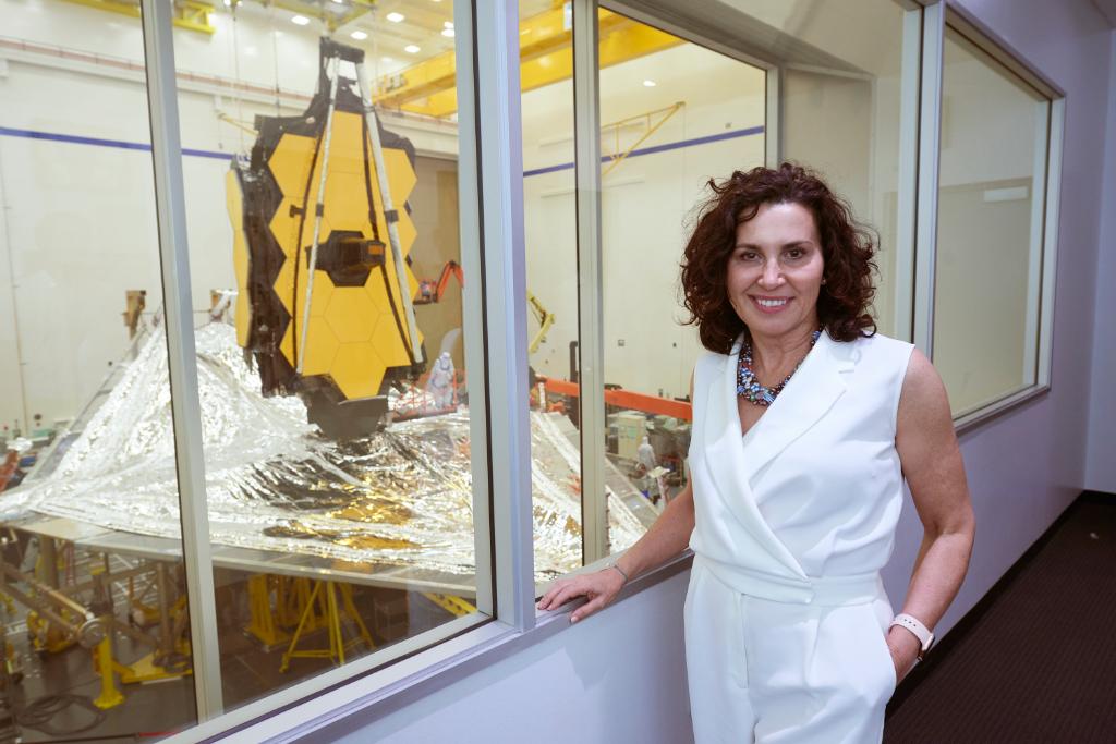 Dra. Begoña Vila, Ingeniera de Sistemas de Instrumentos en #NASAWebb. 