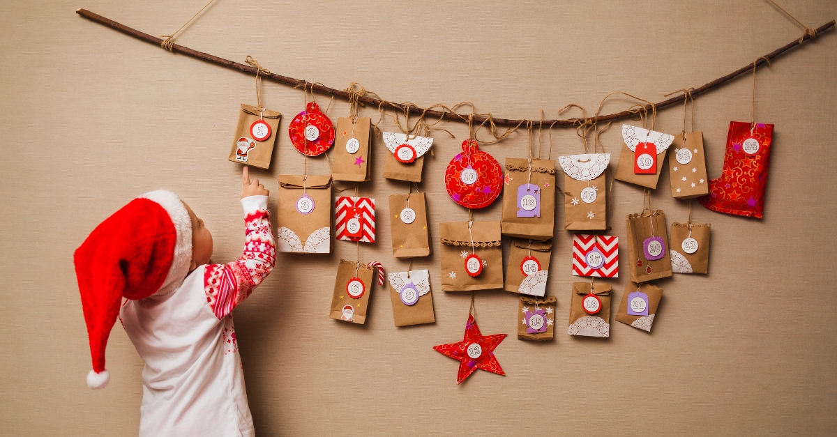 Party Planner Covid: I can get this organised for you in no time!! Shall we say the 21st of December? There is no better time than now. I need the wrapping paper, scissors, tape, little cards… I’m on it.