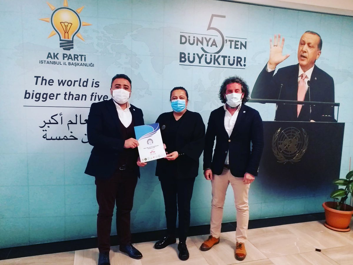 isremder's tweet photo. Akparti İstanbul Sosyal Birimler Başkanı Sn Gülten DURDU Hanımefendiyi ziyaret ettik. İlgisine ve destek sözüne teşekkür ederiz. @akpartiistanbul @DurduGulten @ozelderfed https://t.co/JsX3hnzEJG