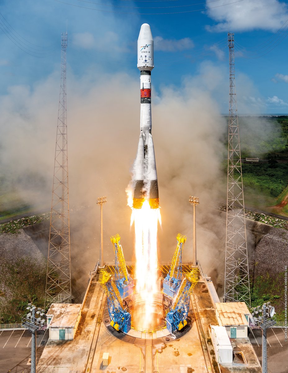 Arianespace's tweet image. #Soyuz delivered in 2020! See our photo feature recapping the medium-lift launcher’s final mission of 2020 – concluding the year with five #Arianespace Soyuz missions performed from three different spaceports around the world: bit.ly/3n9eewZ #VS25
