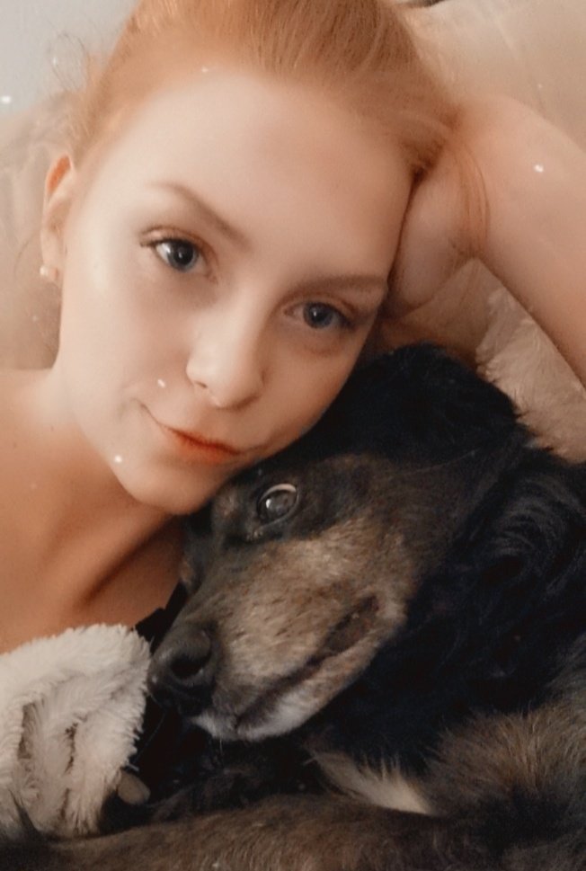 MoneydomBella's tweet photo. Vilt brauchen manche ja nen Song um ihre Position und deren Aufgabe zu verinnerlichen!
Die sollten diesen jetzt Song auf und ab hören, egal was ihr macht lasst es nebebei laufen!
Und wo wir gerade dabei sind SENDE während du am liebsten mir genauso nah wärst! 

#FinD #Moneydom https://t.co/1N47h7wJH9