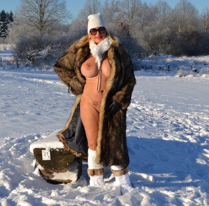 I am waiting for the snow https://t.co/8yGiHFHDy8