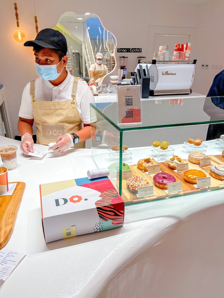 سفرة سريعة للخبر 
نختصر لكم وش الزين فيها 😻
حياكم بالسناب 💛

snapchat.com/add/epda3