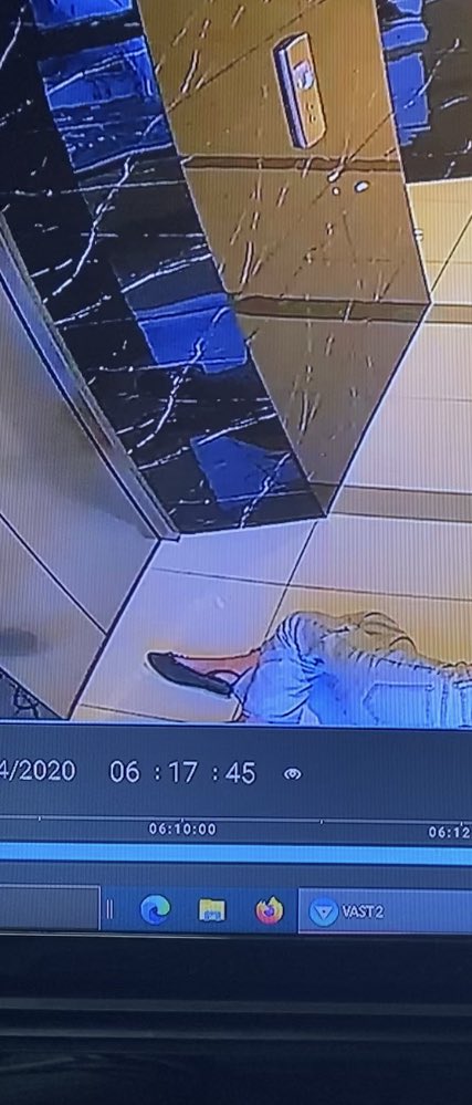 เมาที่สุดของ2020ก้คือ นอนอยู่หน้าลิฟ3ชั่วโมงจ่ะพส