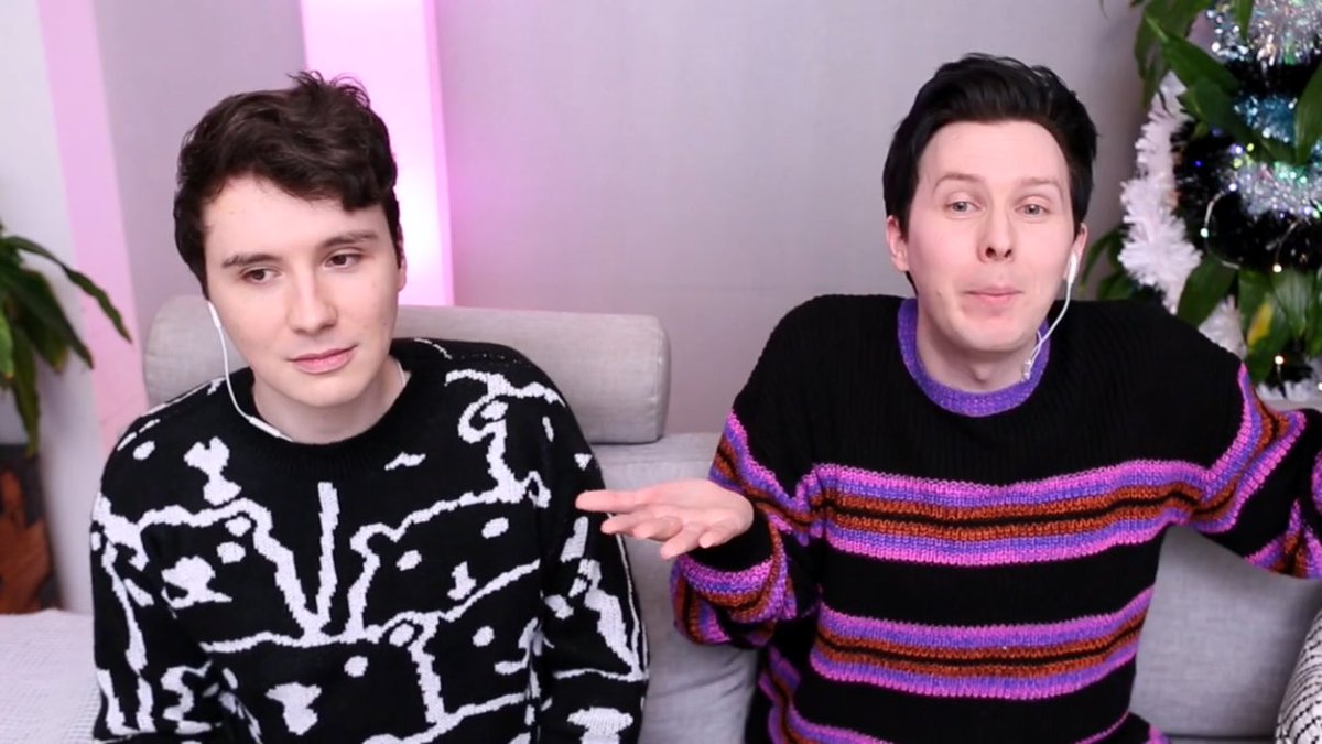 iEATNOTHlNG's tweet photo. NO FUCKING WAY PLZ YALL DAN AND PHIL UPLOADED TOGETHER https://t.co/EpckZLqFER
