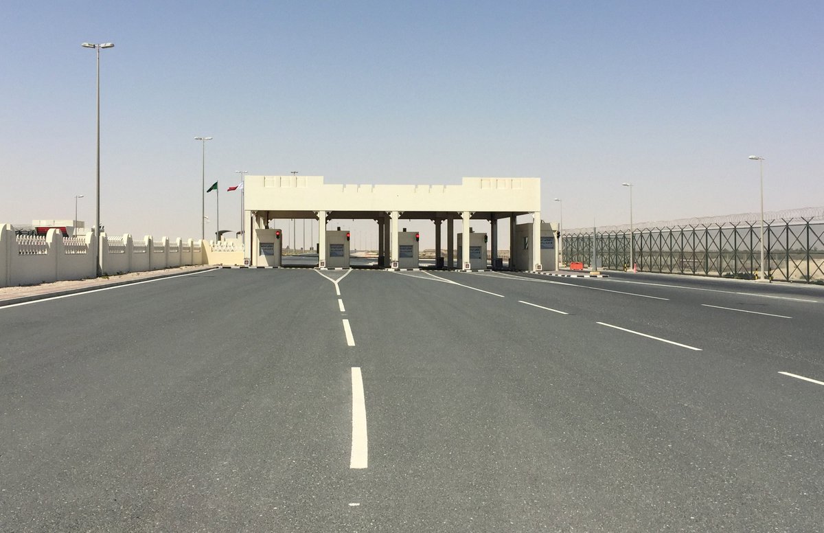 AlBayanNews's tweet photo. وأوضح الوزير الكويتي، أن هذا الاتفاق يأتي ضمن توقيع "بيان العلا" الذي يعد إيذانا ببدء صفحة مشرقة في "العلاقات الأخوية الخالية من أي عوارض تشوبها". https://t.co/Ins5yTZYG6