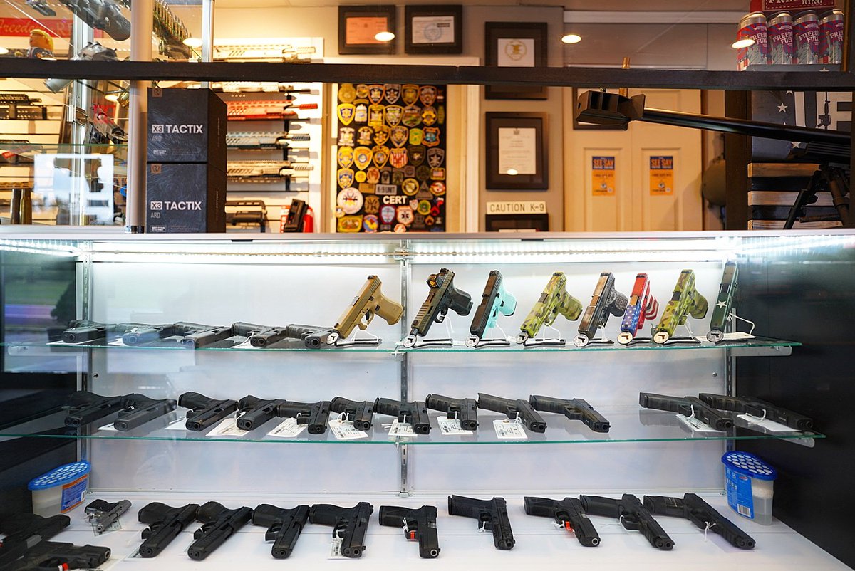 UlsterFirearms's tweet photo. Keeping Glocks in stock for the block is how we rock. #micdrop
.
.
.
.
.
#ulsterfirearms๐ซ
#ulstercounty #dutchesscounty #hudsonvalley #hudsonvalleysfavorite #hudsonvalleyguns #gunSTORE #gunVAN #gunrap #rap #omg #glock #glockstyle #smallbusiness https://t.co/7MGF7Puw2I