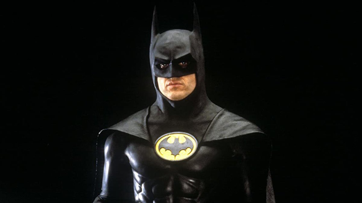 ProjBigScreen's tweet image. CONFIRMED: Michael Keaton will be the main Batman within the DCEU, replacing Ben Affleck.

(via @brooksbarnesNYT)