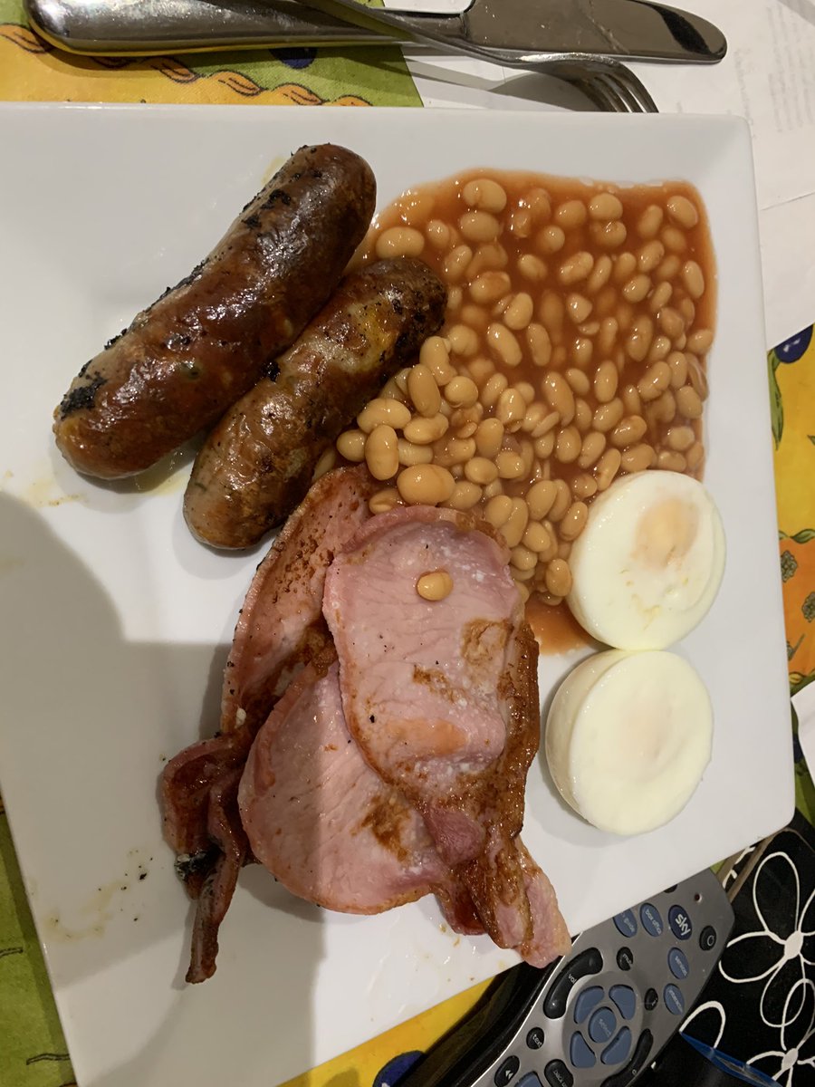 CharlesAnyan's tweet image. Last meal before lockdown - am going out with a bang. #DinnerofChampions #BackBritishFarming 🇬🇧🇬🇧