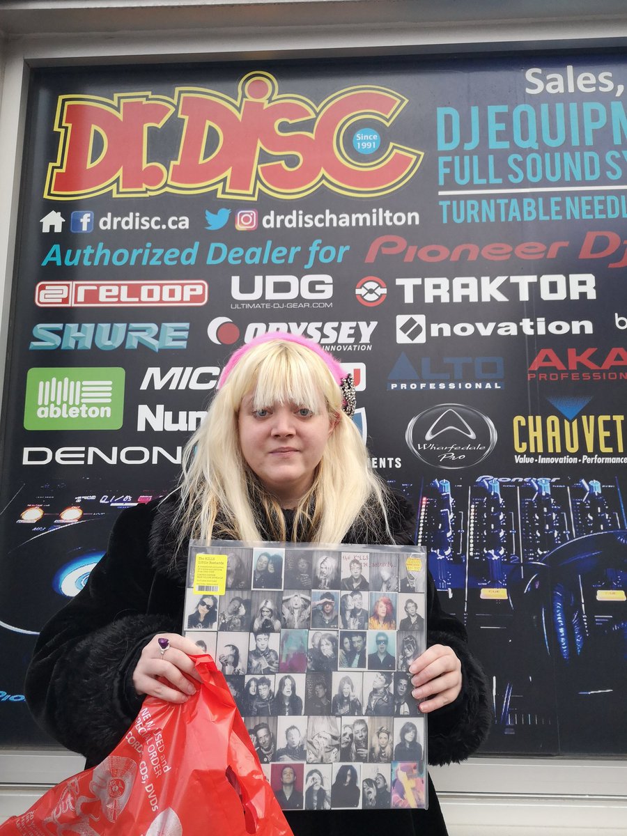 PeggyChapman16's tweet image. Super safe and super happy thanks to @DrDiscHamilton! The kid got the new @TheKills yellow vinyl #LittleBastards! #supportlocal #supportrecordstores #hamont