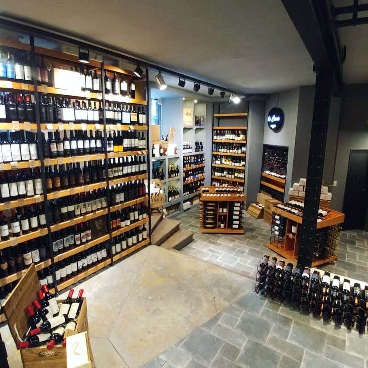 ✨🍷 ¿Ya pasaste por nuestra nueva sucursal DeBarricas #Recoleta? 👉 Vení a conocerla y disfrutá un nuevo concepto en vinotecas

📍 Av. Las Heras 1904, CABA
¡Te esperamos!

#DeBarricas #Vinoteca #Vinos #Recoleta #Wine #WineTime #WineTasting