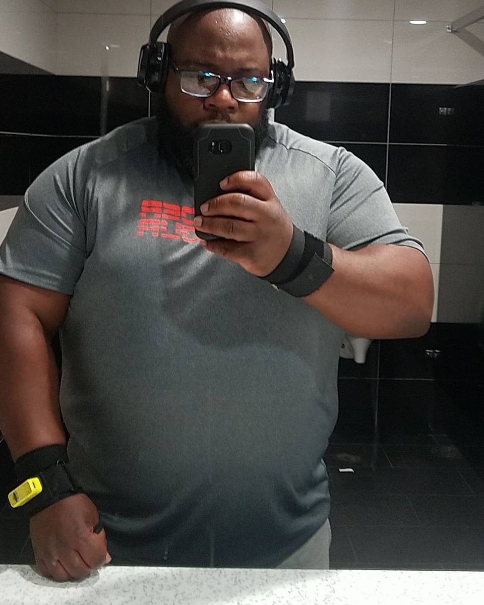 bigloveabove's tweet photo. Bismillah Al Rahman Al Rahim!

This is 42.

Coming back stronger than a powered up Pac Man. 
#warpaint #winningtime #moneytime #allintogethernow #ilovebighipwomenz #operationlifesaver #GincredibleSandC #armondsangelzliftingteam #transformationchallenge https://t.co/RJoc2gVhfo