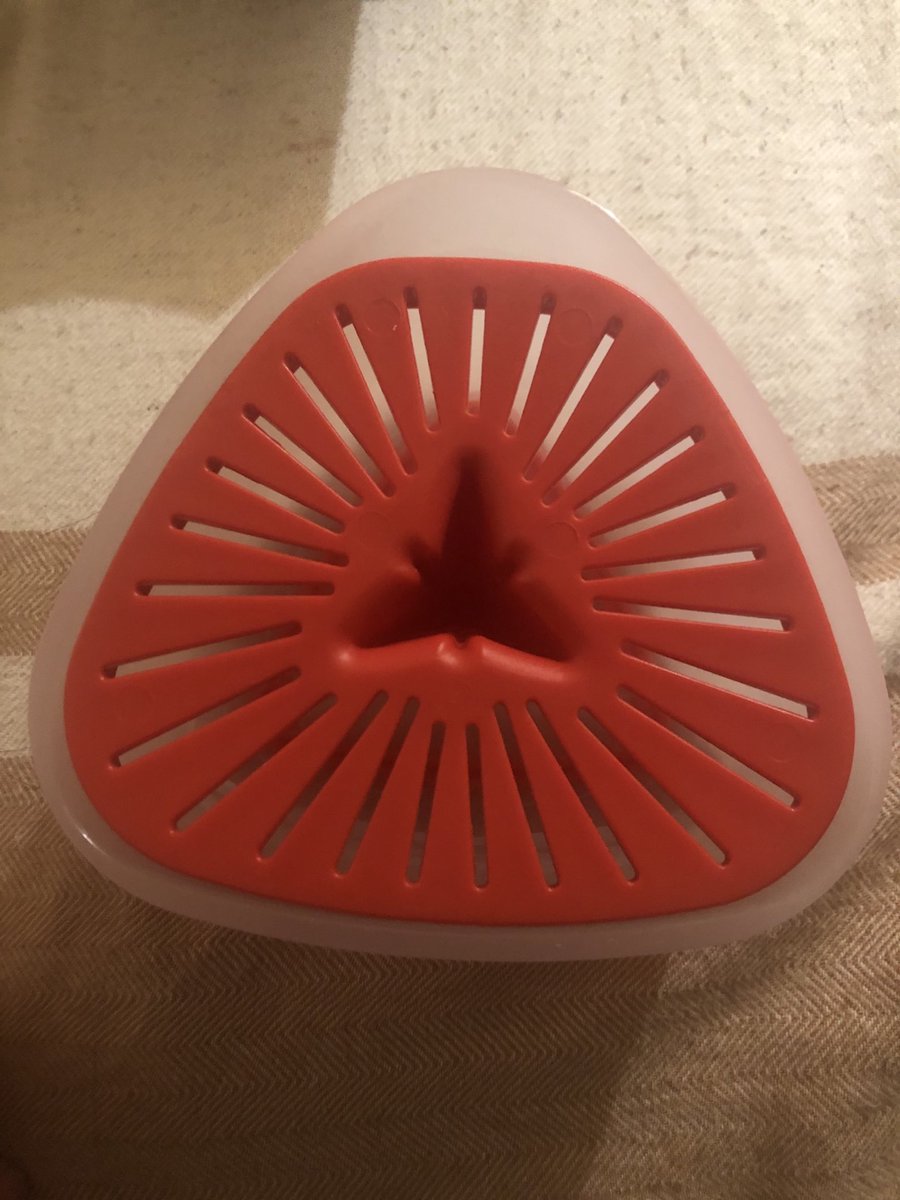 Avokinconscient's tweet image. J’ai acheté ça... ceci n’est pas un sextoy mais je n’arrive plus à le voir autrement. Je vais le rendre. #multifonction