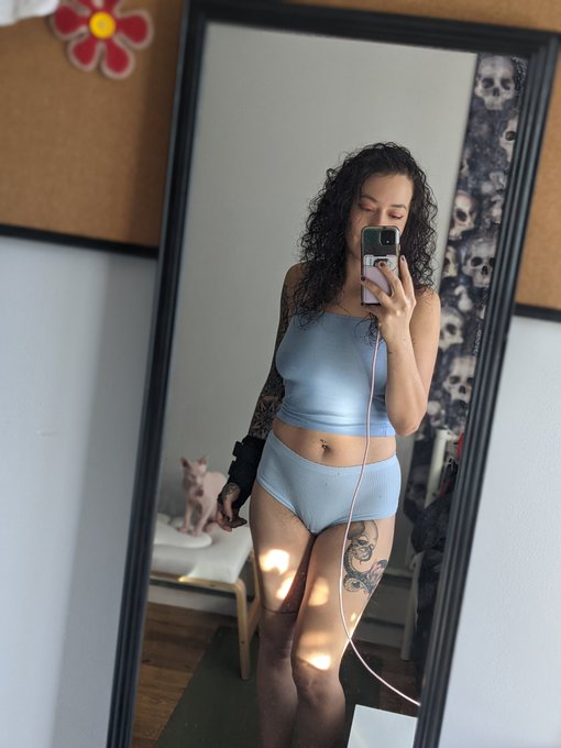 here for your viewing pleasure today 🍒 dm me for my menu 😺 all purchases get a free month of @n1y4an5<a href="/tag/thick"class="tags"><span>#thick</span></a><a href="/tag/fitgirls"class="tags"><span>#fitgirls</span></a><a href="/tag/tattooedmodels"class="tags"><span>#tattooedmodels</span></a><a href="/tag/camgirls"class="tags"><span>#camgirls</span></a><a href="/tag/manyvids"class="tags"><span>#manyvids</span></a>