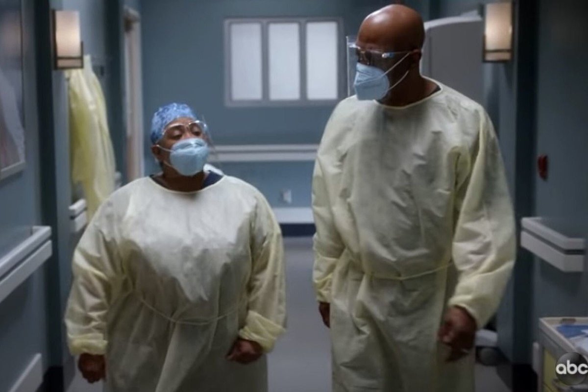 Covid-19/ pandemic  *SPOILER ALERT* In season 17 we can see how the virus and the pandemic affect people, the front line and how the world change because of the virus.