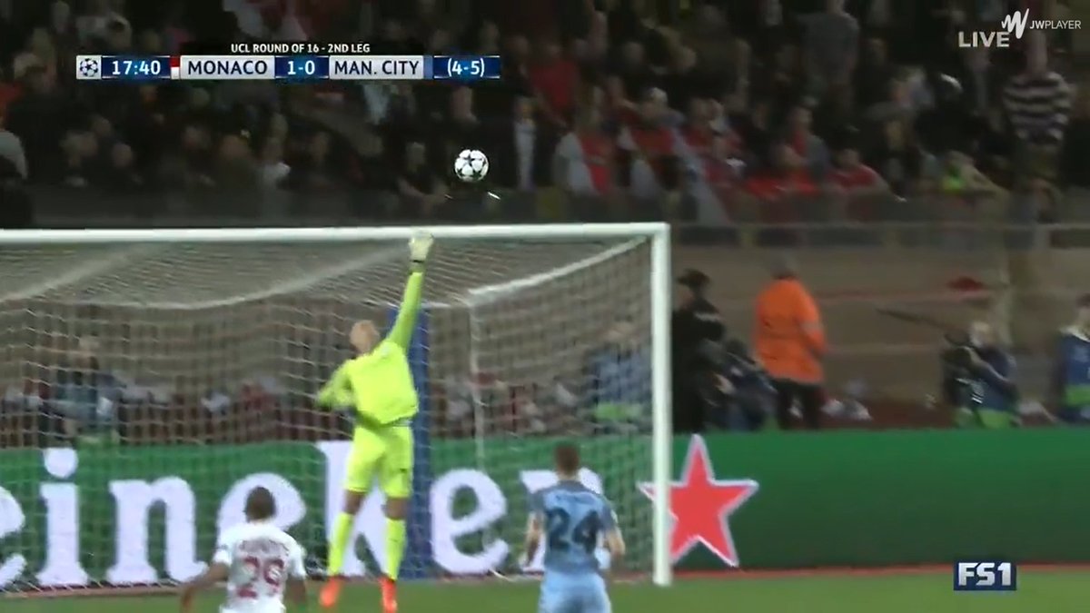 -15ème : But HJ de Mbappé, sifflé rapidement, pas de clim.-17ème : Missile (plutôt home-run) de Valère Germain, maiiiiiis, on rit, mais ça ne passe pas loin.