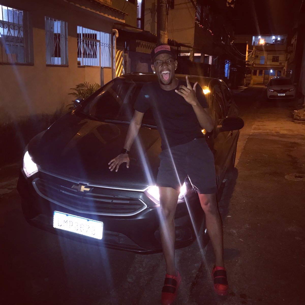ElZullu's tweet photo. Parabéns pra mim  🎉🍾🎈 Niver do homiiiii, Só gratidão 🙏🏾 https://t.co/qf533Nhxjl