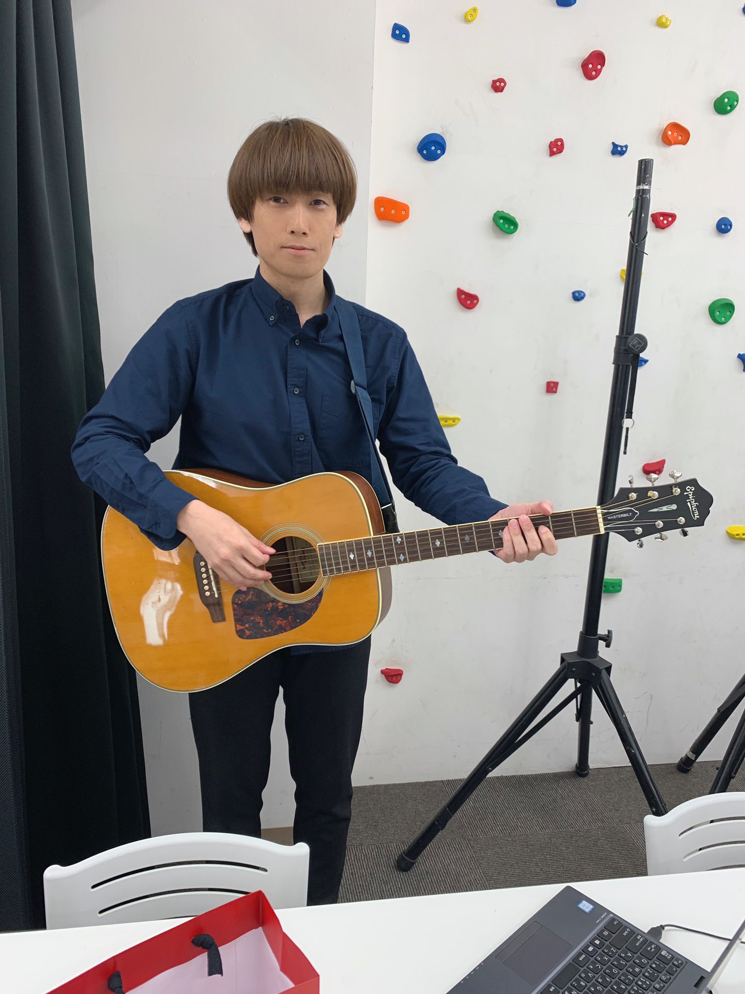 ビューティーこくぶ 今日はとある撮影にてお仕事始めです ちなみに画像は 草野マサムネさんになったつもりなだけです 嘘野 マサムネ です 笑 T Co Imazsiipoj Twitter ビューティーこくぶ 今日はとある撮影にてお仕事始めです ちなみに画像は 草野マサムネさんになったつもりなだけです 嘘野 マサムネ です 笑 T Co Imazsiipoj Twitter