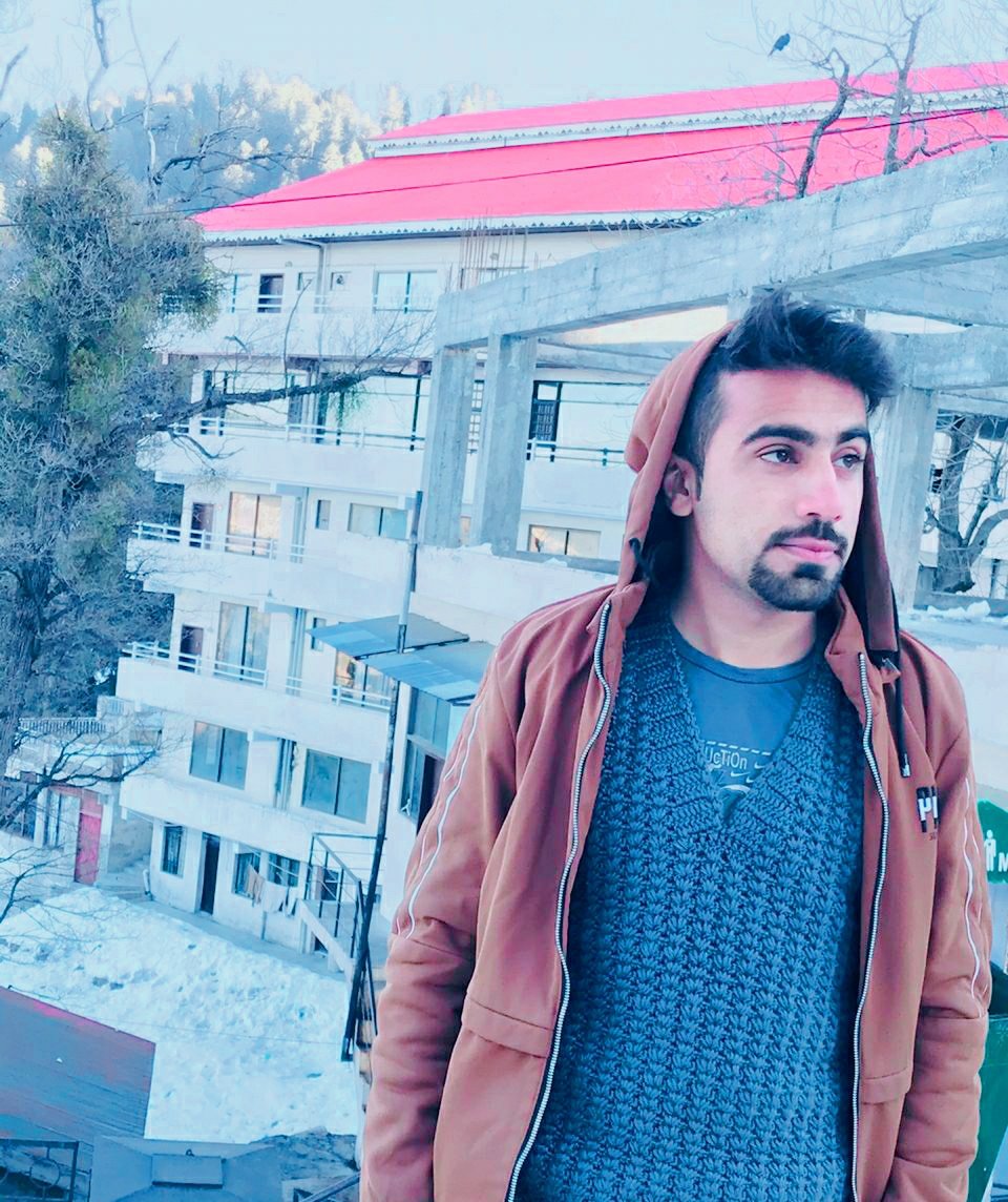 Hey it's my 20th birthday .Have a wonderful time .
 Happy birthday to me .❤️😊