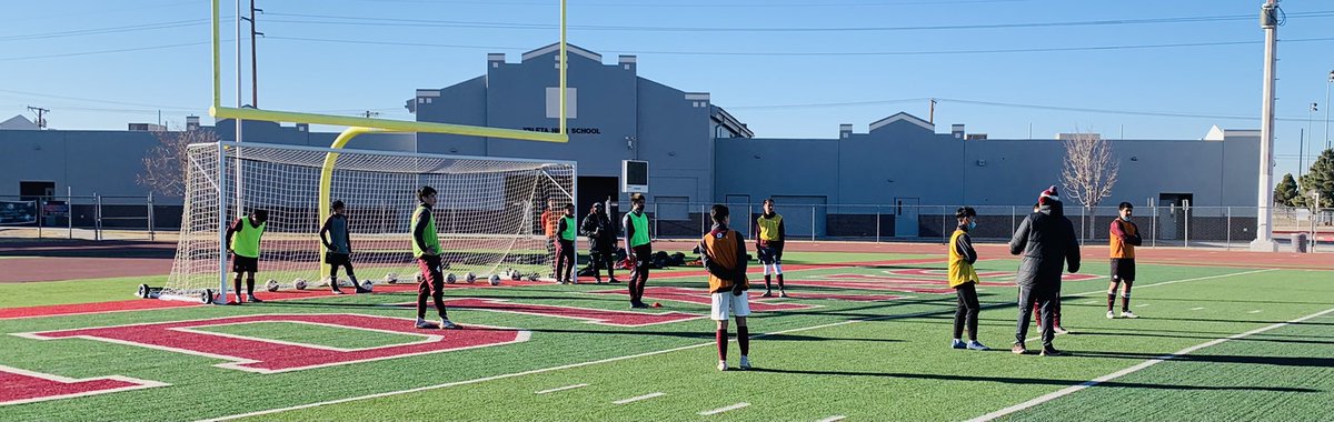 enevarez99's tweet image. @YHSMENSOCCER working on Set Plays before their season opener tomorrow vs. the Irvin Rockets! #linkup #bowup #stronglink @YsletaHS @YsletaSports