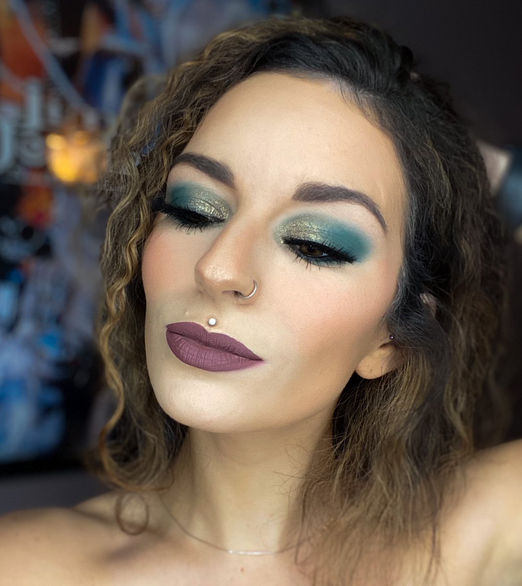 Micaelaaa123's tweet image. just my weekly makeup post, hello hi xo