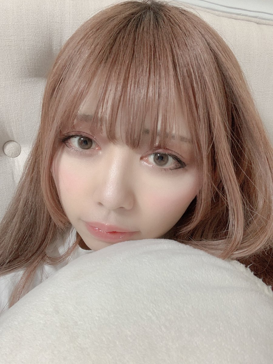 小嶋りん 𝚇 𝙾 𝚇 𝙾 𝙴 𝚇 𝚃 𝚁 𝙴 𝙼 𝙴 七海千秋リスペクトメイクしました 特に目です 全然違つ T T