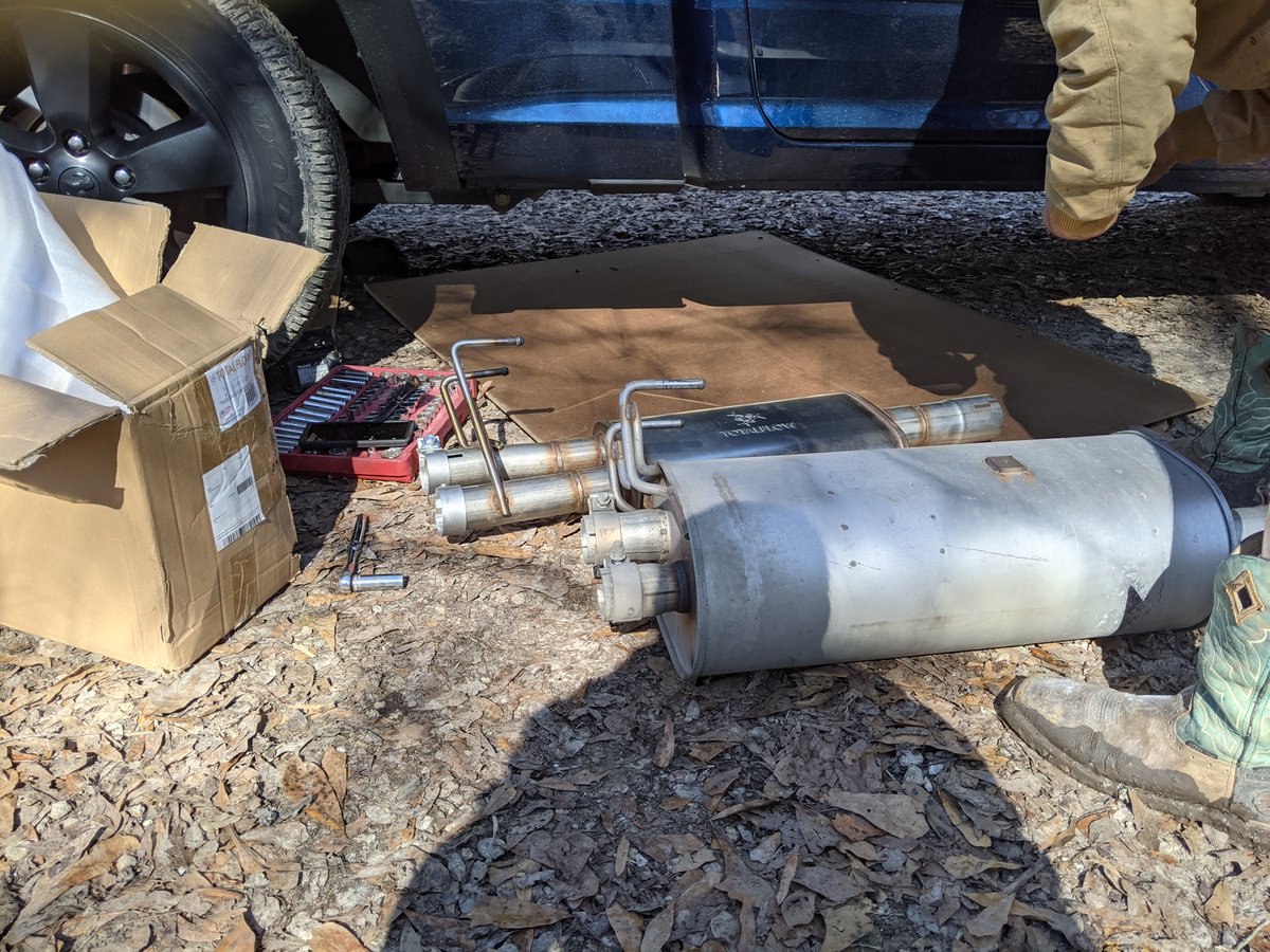 19warlock's tweet photo. Some install pics
@TOTALFLOWUSA 
@RamTrucks https://t.co/aElgZWFUq2