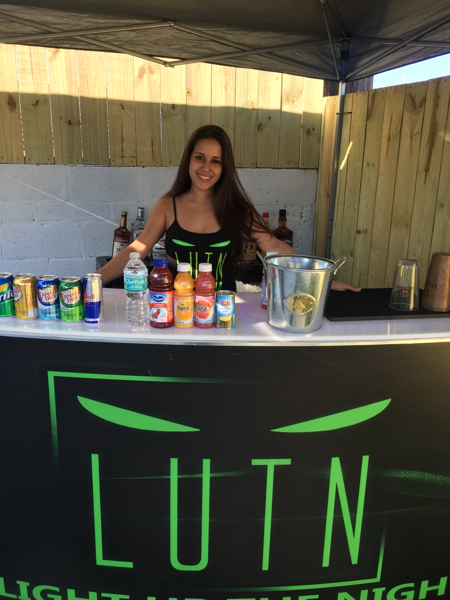 Top Shelf is becoming a national bartending and staffing service! Check out Dianella In South Florida🧝‍♂️