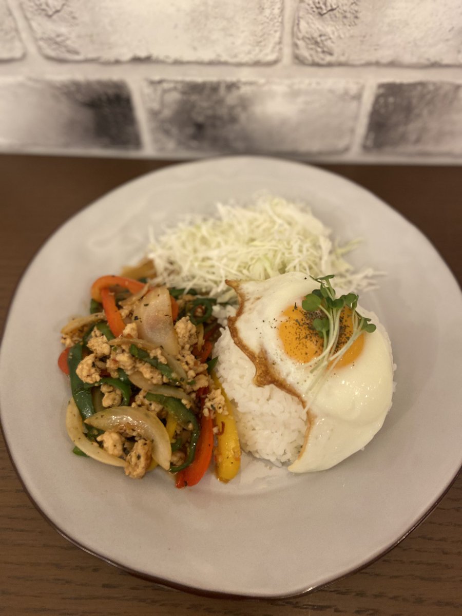 杜のカフェcrema 紅茶のバスクチーズケーキ新登場 1月5日 火 本年初営業 11時からオープンしてます 今日の ランチ Bltサンド ガパオ風ライス ベーコンと色々野菜のクリームパスタ 今年の初ティラミスは 苺 です お待ちしています 杜のカフェcrema 紅茶のバスクチーズケーキ新登場 1月5日 火 本年初営業 11時からオープンしてます 今日の ランチ Bltサンド ガパオ風ライス ベーコンと色々野菜のクリームパスタ 今年の初ティラミスは 苺 です お待ちしています