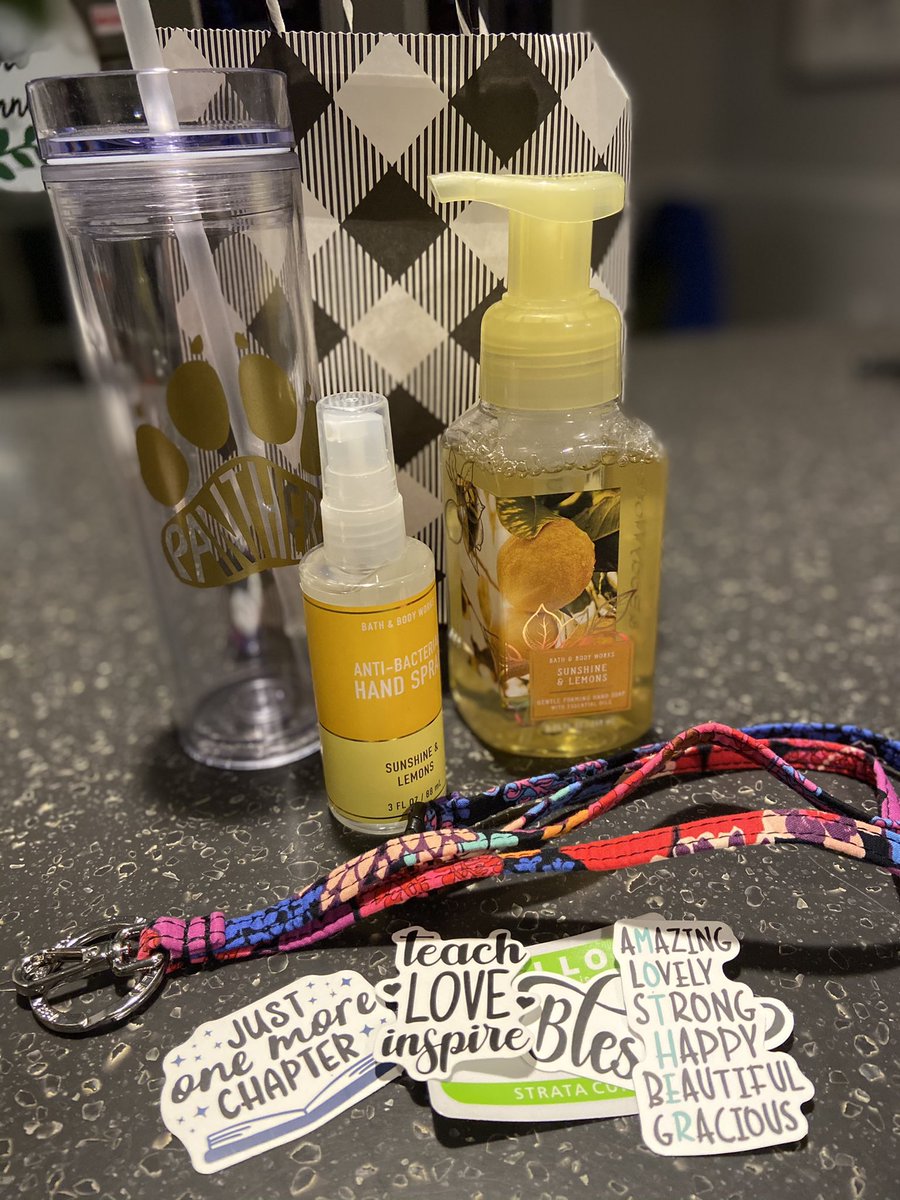 bekaklinner's tweet photo. Great first day @pellcityhigh!  A HUGE thank you to all who stopped by and said hello and offered such encouraging words. It means more than you know!  Thank you @vrcurtis for my welcome goodies!  Looking forward to lots of new adventures!! https://t.co/dHpfkjnGgS