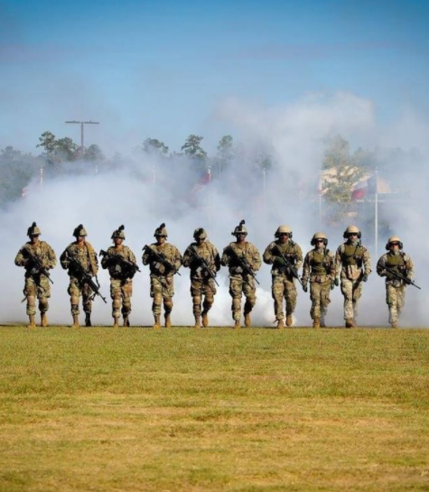 Each day, thousands of soldiers are training at Fort Benning to build and perfect a variety of skills. We are fortunate they call #AmazingColumbus home.🌟
📸: <a href="/FortBenning/">Fort Benning Garrison</a> #AmazingColumbusGa #WeDoAmazing #AmazingFortBenning #ColumbusGa #Military #ArmyStrong
