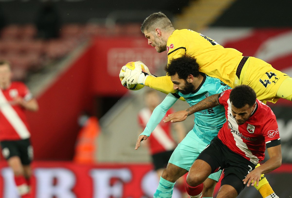 "Did someone say lockdown from 8pm?" ⛔️