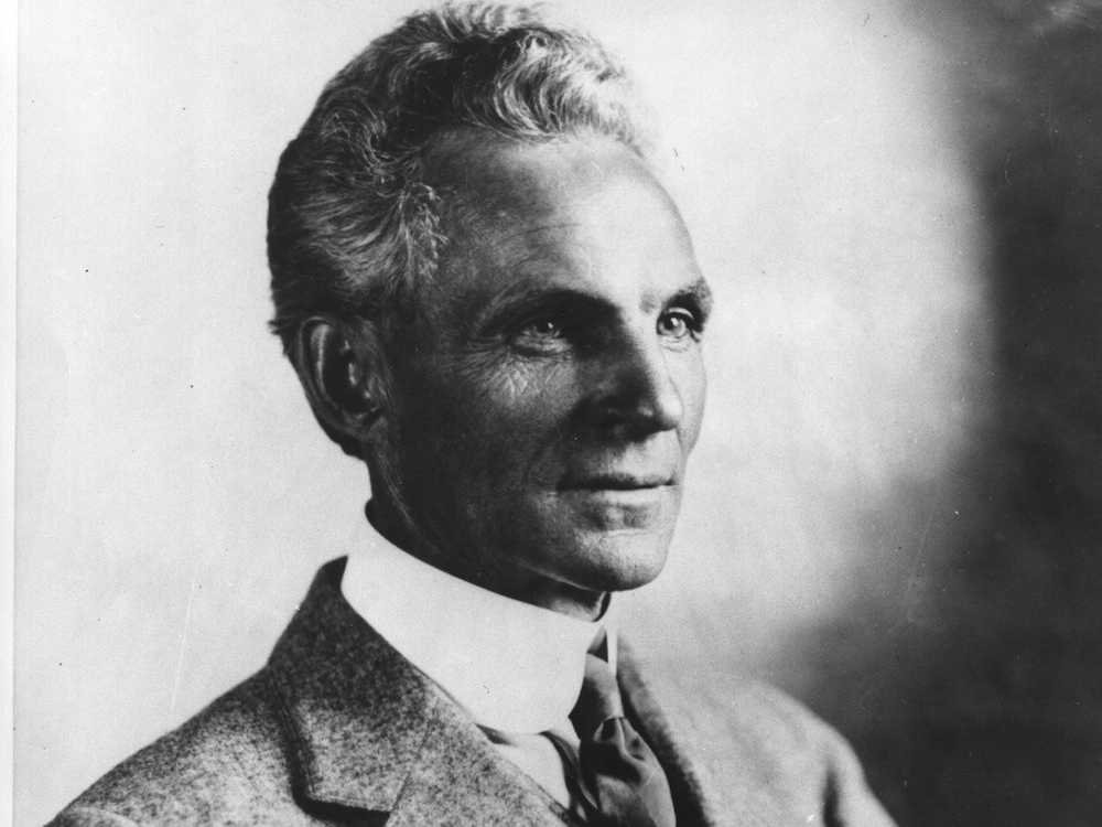9/10 Henry Ford With a self-made fortune of $199b, Henry Ford bankrupted his first two companies before starting Ford.His perfectionism caused missed deadlines and failed prototypes.Ford hired James Couzen who convinced Ford to sell an imperfect car.The rest is history.