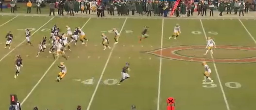 Probably worth giving some credit to coaches for responding to the failure of this play previously by swapping out the TE in pass pro with Mooney in the flat in what was an exposed area last time. Packers just one step ahead, anticipating lack of middle attack and sending ILB.