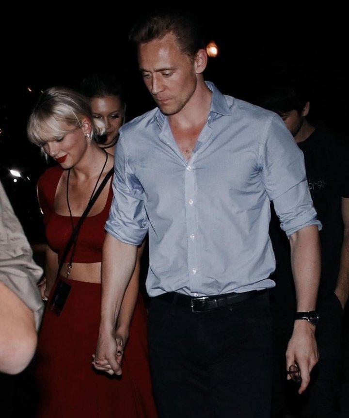 londontsw's tweet image. ELES.