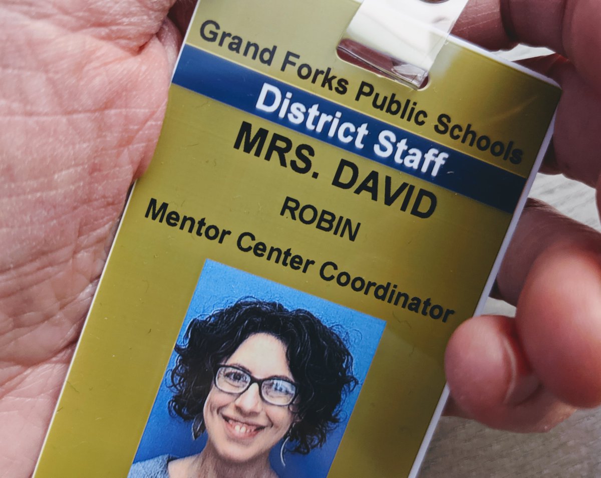 robinldavid's tweet photo. Who wants to join me in coming up with innovative ways to support secondary students during remote learning? Let's do this! #GFSchools https://t.co/vYB0AO0eL0 https://t.co/mExcHEfTyJ