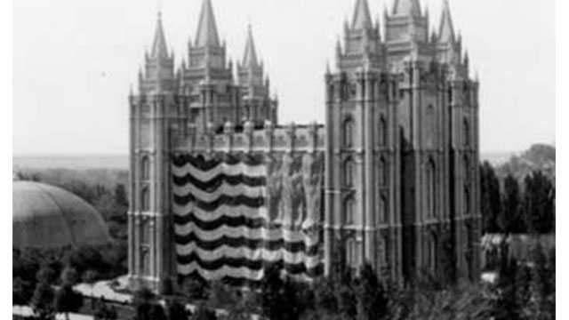 Today is the 125th anniversary of Utah statehood, an event that was a half-century in the making and one that many thought would never take place. It's a fascinating tale of defiance, concessions, and compromise.A  #MormonAmerica thread. /1
