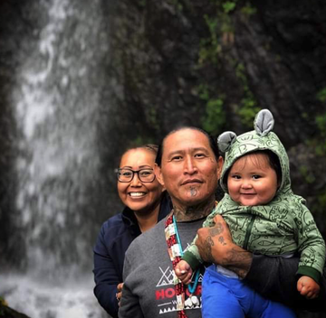 Shawna Johnson, 30s, Navy Vet, Frontline Navajo Nation Nurse and mother of 3, died from  #COVID19 in Tucson,  #Arizona"I didn’t know how to leave the hospital or even your room, I just stood there crying and crying hoping to wake up from this bad dream" h/t:  @CTZebra