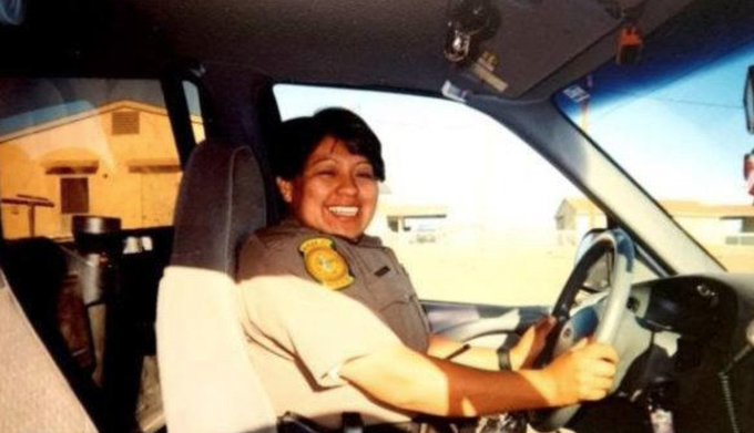 Corrina Lois Thinn, LMSW, 43, Tuba City Regional Health Care, Tuba City, AZ died from COVID19. Her sister would die days later. h/t:  @CTZebra  https://navajotimes.com/reznews/former-police-officer-falls-to-covid-19/