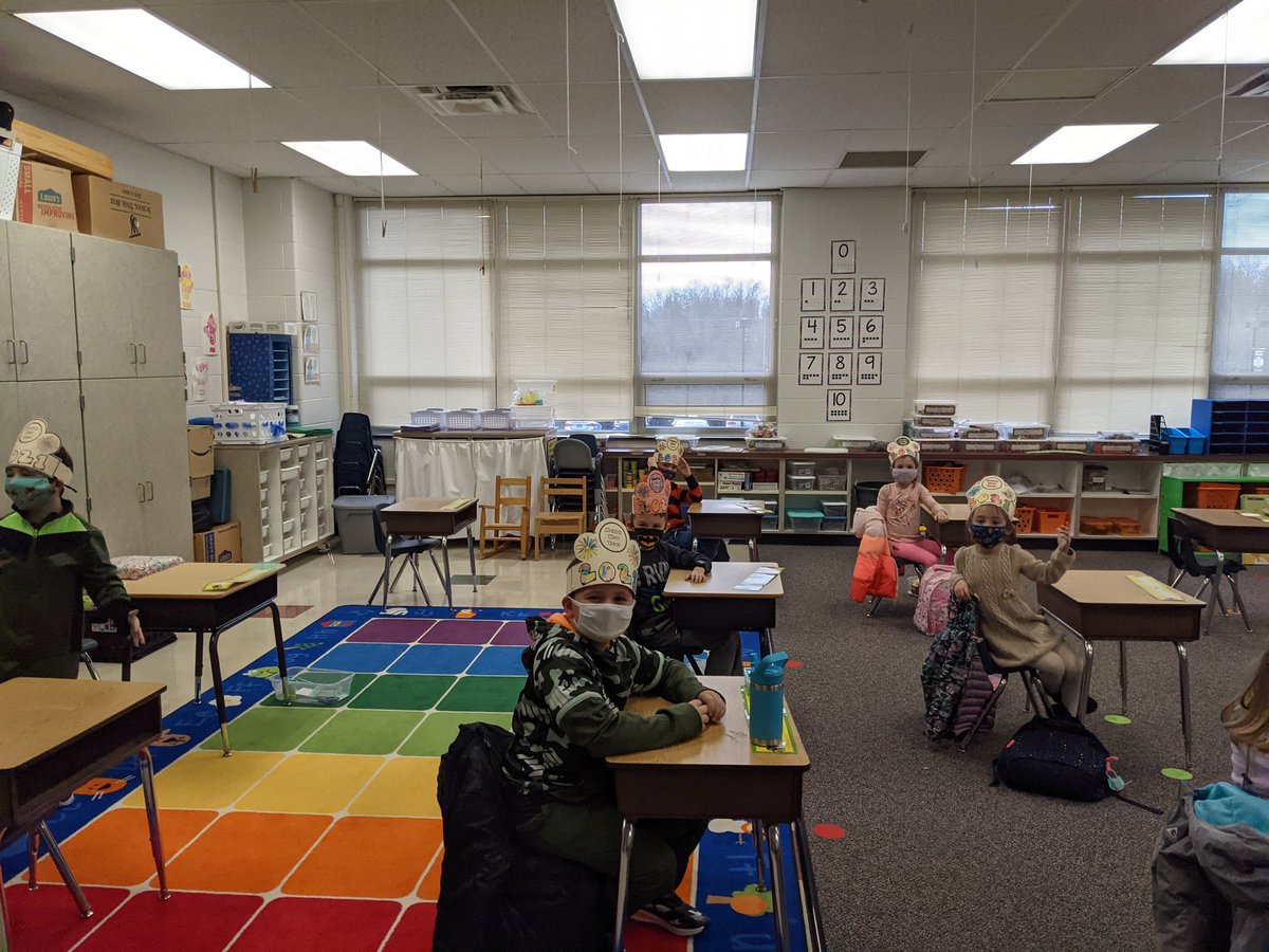 Welcome back to school, it's 2021!   Happy New Year.  We hope everyone had an enjoyable winter break!  #cfeschargers #ucfproud #Chaddsforducfsd