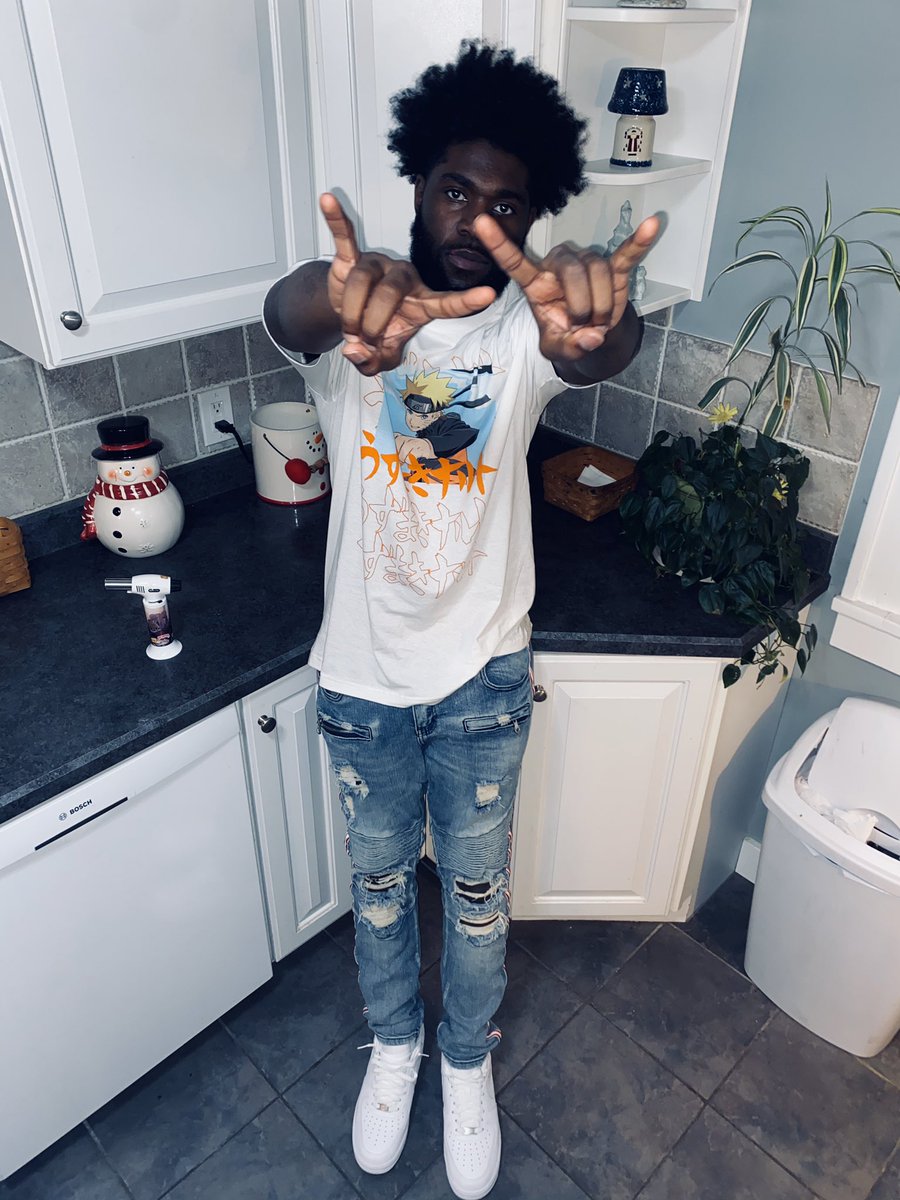 RaySpotem's tweet photo. I’m Fly Somwhere ina Sky I Can Come Down🦅💎 https://t.co/XtVZVdcbhx