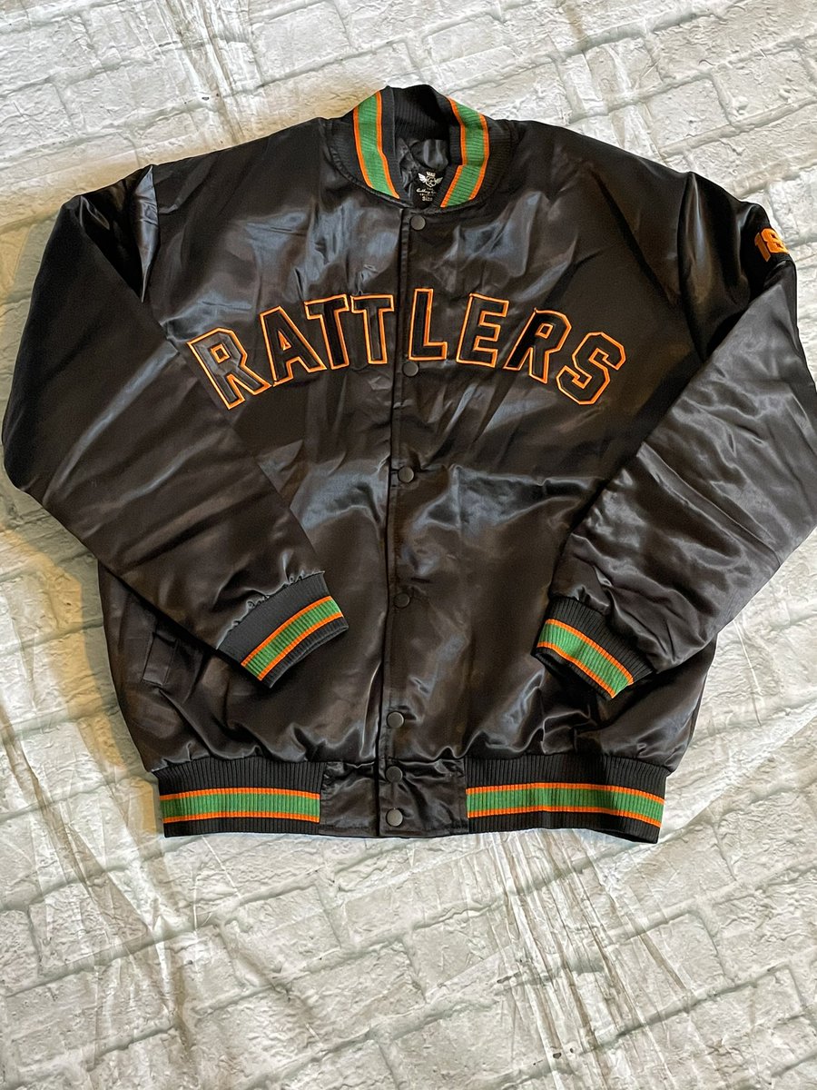 ALCollection's tweet photo. Let’s get @ochocinco in this #ALCollectionFAMU bomber. Available now only @ https://t.co/QfS91pyNsC #FAMULY #FAMU1887 #TheHighestOf7Hills #FAMUExcellence #BlackExcellence #hbcu #RattlersUnited https://t.co/Bxw4uq1RyR