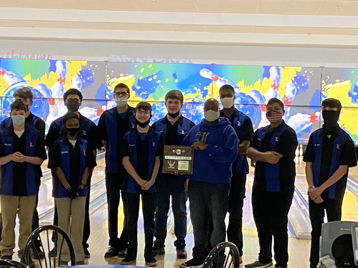 Congratulations to our Bowling Team for earning the place of District Runner-Up for the 20-21 season!