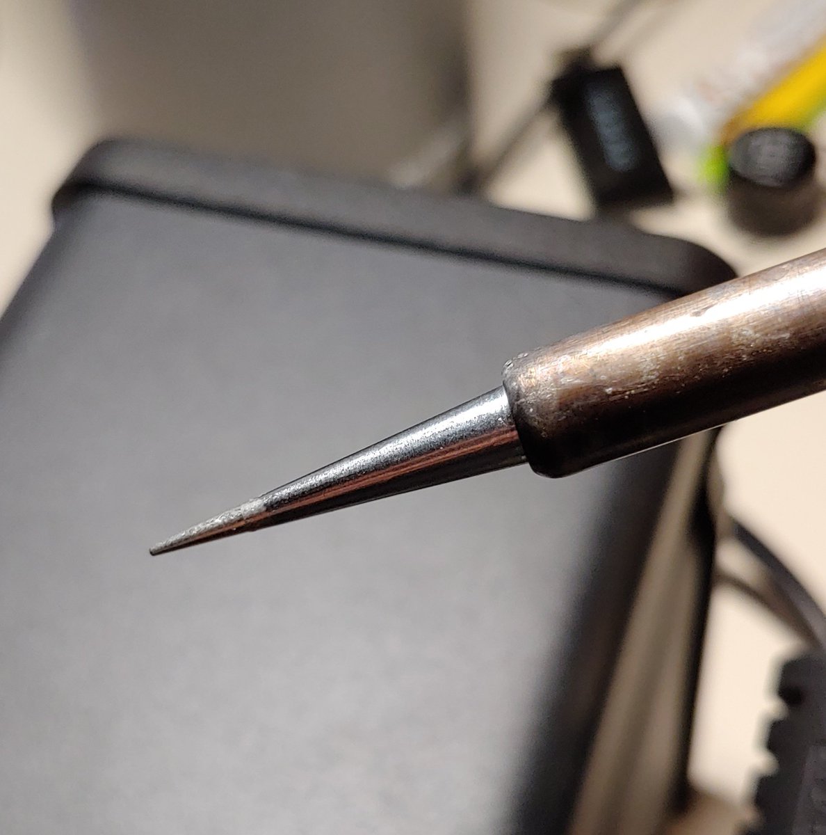 AngelaVitaletti's tweet photo. I have a pointy boi.
#toomanytweets
#stopme
#youwont
#repairs https://t.co/0xAKk1nkWQ