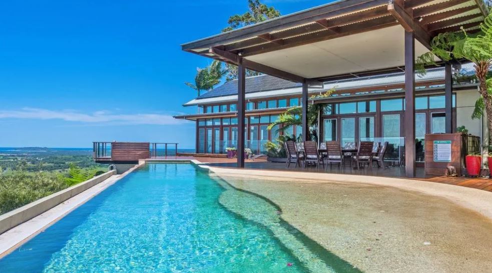 Epic home has own rainforest and mountain bike trail. 
realestate.com.au/news/byron-bay… #realestateau #NSW via <a href="/RealMattBell/">Matt Bell</a>